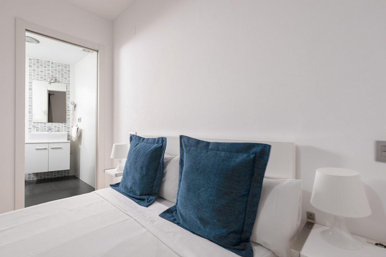 Apartamentos Globus By Be Alicante Bagian luar foto