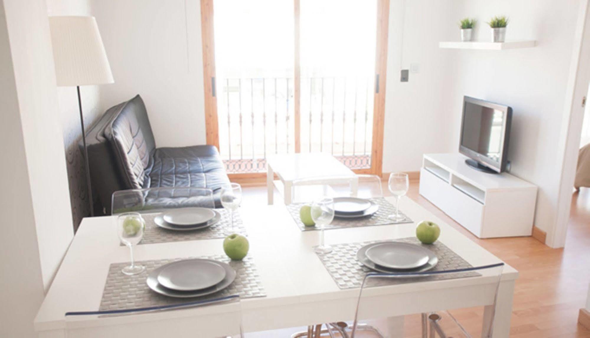 Apartamentos Globus By Be Alicante Bagian luar foto